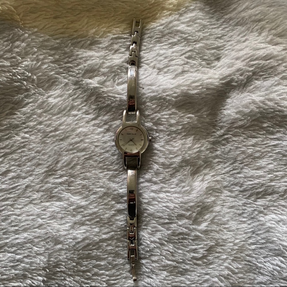 Perry Ellis Quartz Watch - Picture 2 of 2